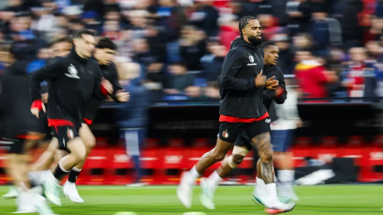 Feyenoord and AZ Battle for Top Spot as Go Ahead Draws 3-3 - SuaraGarut.ID
