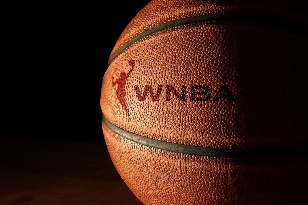 2 WNBA Finals teams spark anthem walkout debate - Rolling Out