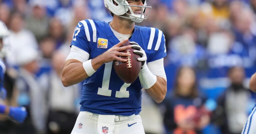 Colts to stick with Jones at quarterback vs. Vikings - TSN