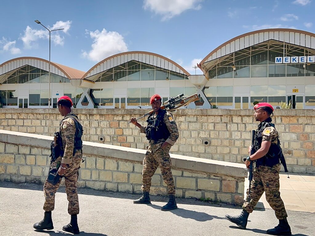 Witnesses spot Eritrean troops inside northern Ethiopia as tensions flare - Al Jazeera
