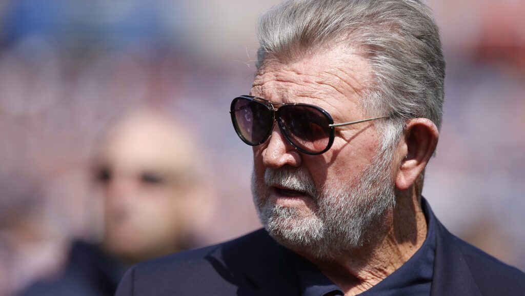 Legendary NFL Head Coach and Former Cowboys TE Mike Ditka Dies - Heavy.com