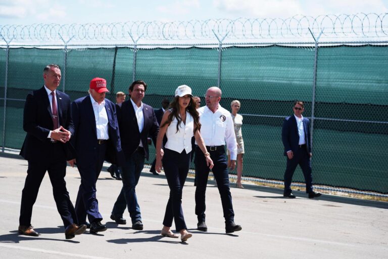 US Supreme Court to review indefinite immigrant detention - The Korea Times