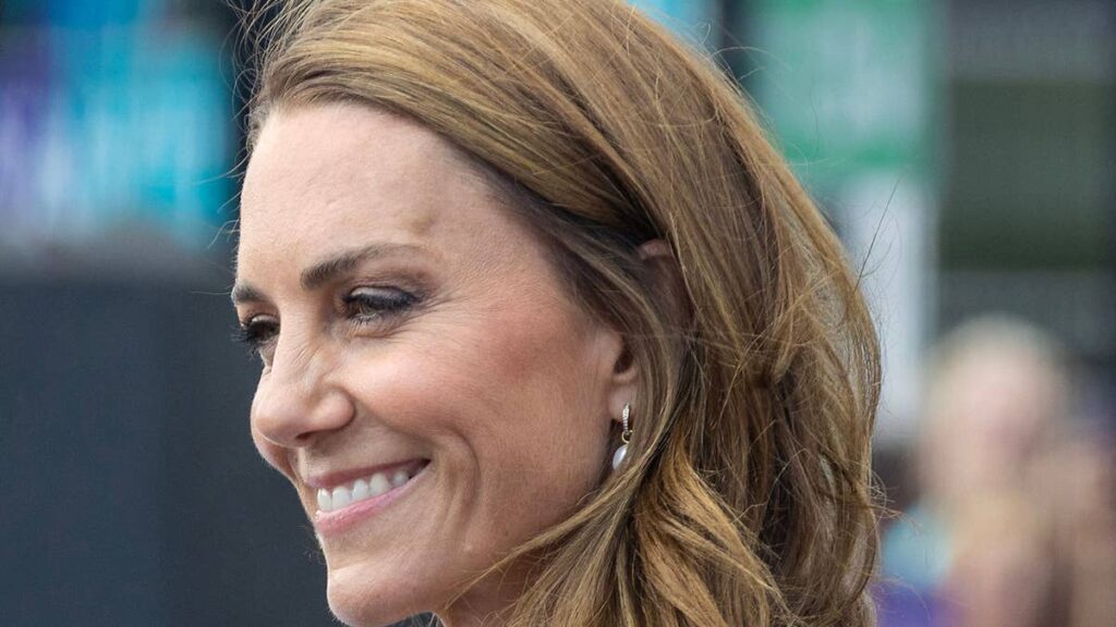 Princess Kate delights fans with unseen family photo for important cause - HELLO! Magazine