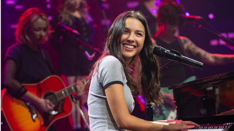 Olivia Rodrigo - THIRTEEN - New York Public Media