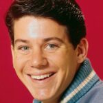 Happy Days' 'Potsie' turns heads with shirtless selfie at 77: 'More alive than I was at 40' - HELLO! Magazine