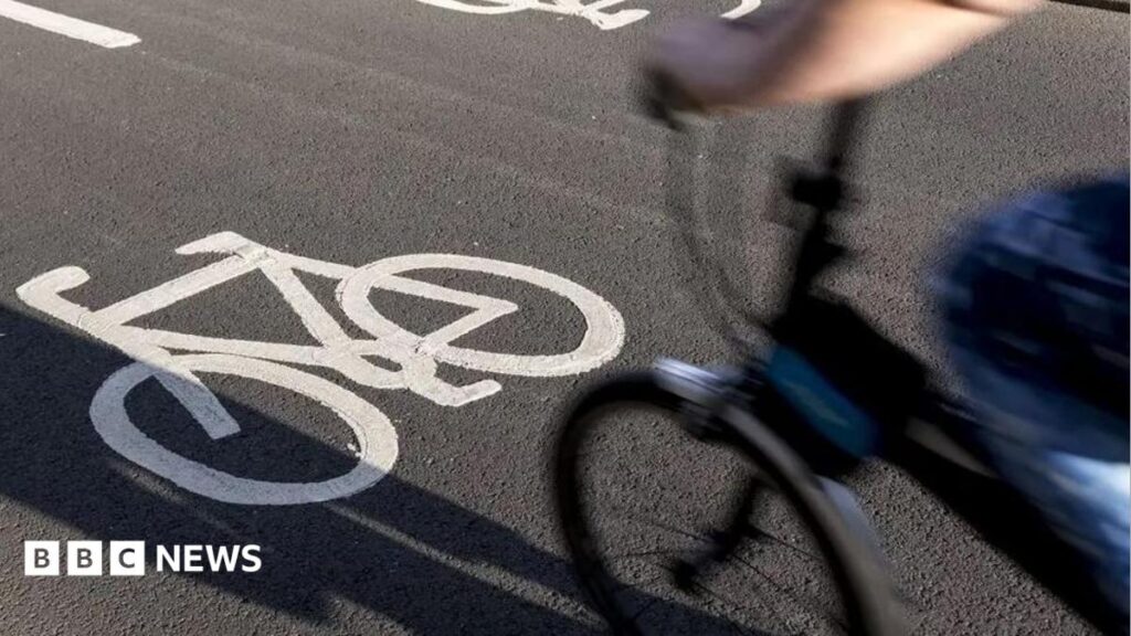 Safety sessions for cyclists to be held in Brighton this week - BBC