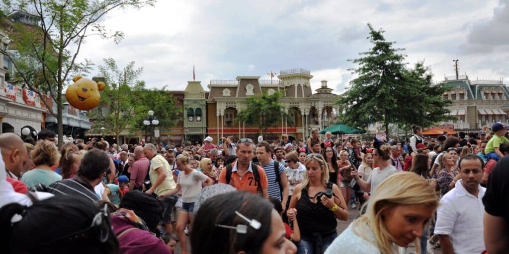 Disneyland Resort Mandates Immediate Stop on Guest Entry to Contain Escalating Park Crowds - Inside the Magic