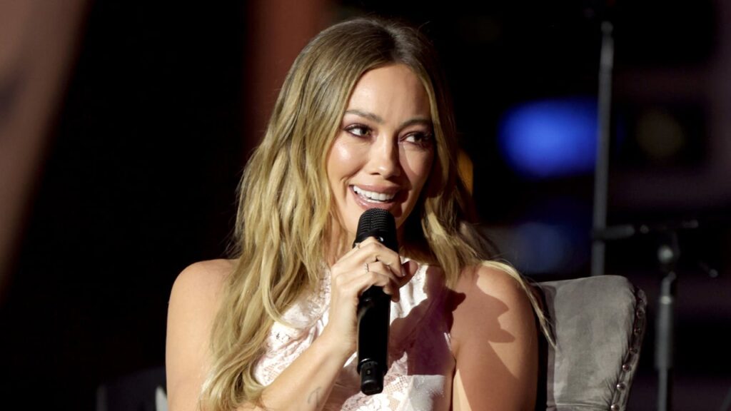 Hilary Duff Debuts New 'Holiday Things' EP with 3 Original Songs, Shares 'Complicated Relationship' with Christmas - Just Jared