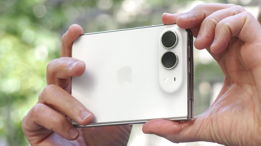 iPhone Duo zoom test — do you really need a telephoto lens? - Tom's Guide