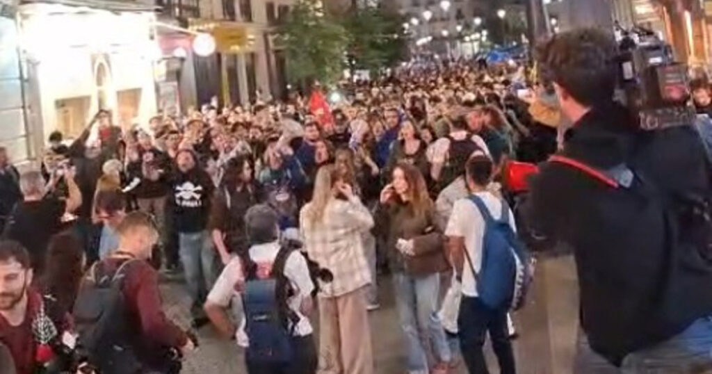 The campers in Sol are heading to Congress in memory of Maricarmen: "They are not dead, they are murders" - Demócrata