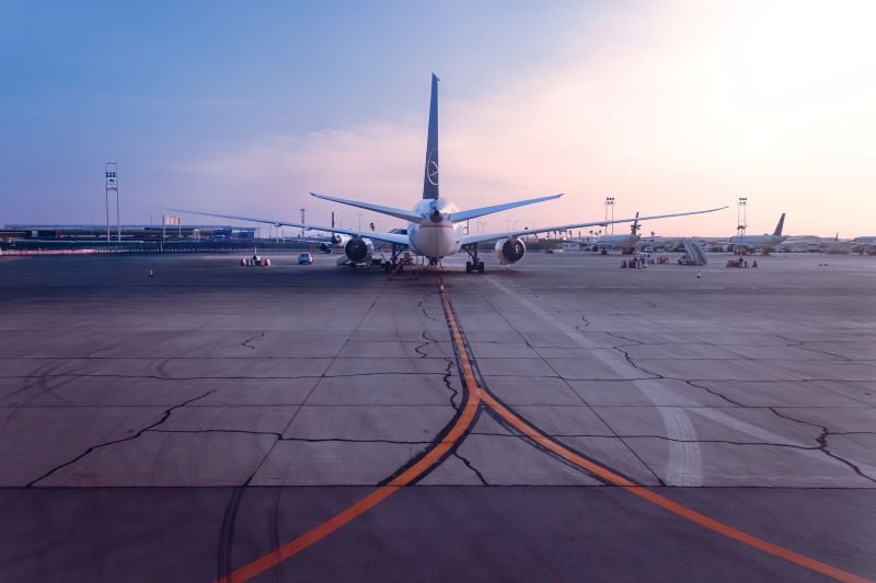 Houthi Strike At Riyadh Airport Kills Three, Halts Flights - Aviation Week