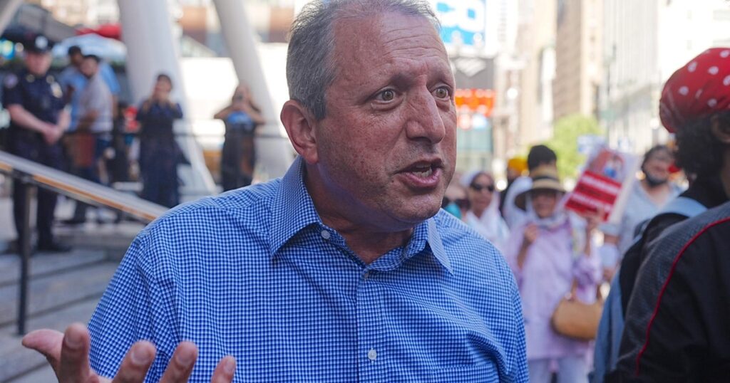 N.Y. Congressional candidate Brad Lander says he has been detained by the IDF - CBS News