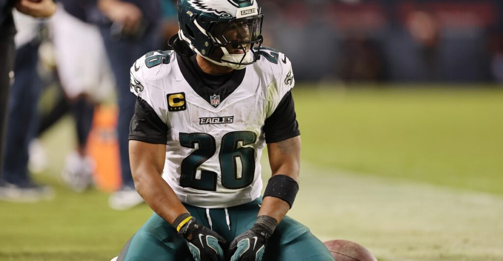 Saquon Barkley injury: Eagles running back injures hamstring against Rams - bleedinggreennation.com