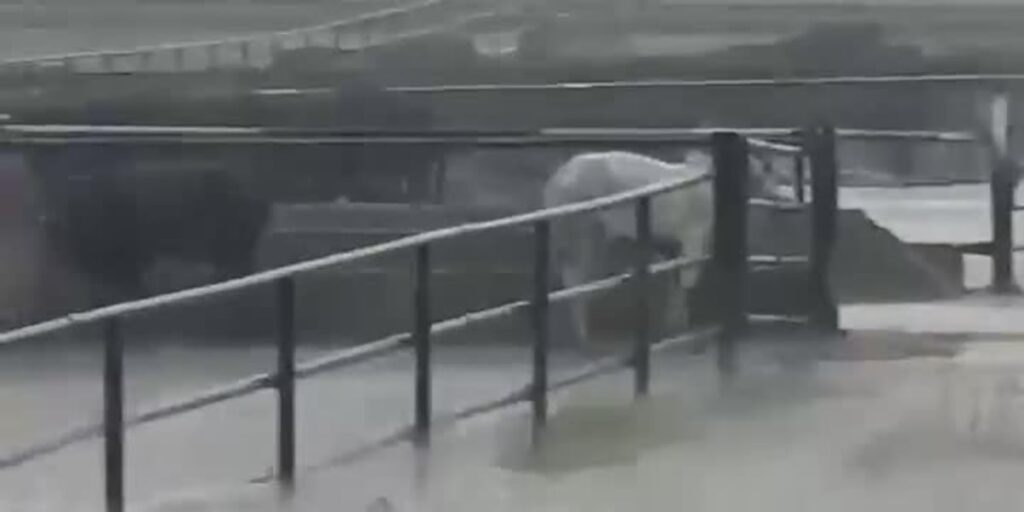 Flash flood warning issued for Ford County, Dodge City - KWCH