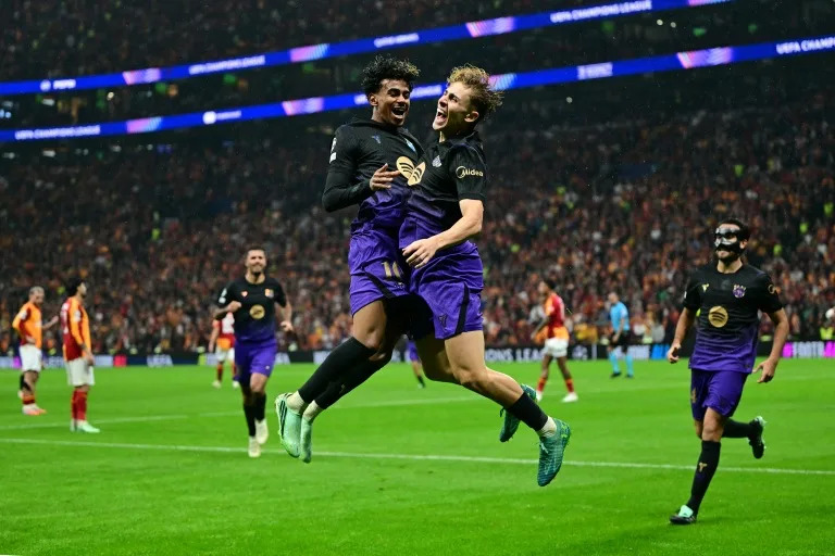 Yamal stays cool at boiling Galatasaray to lift Barcelona to victory - Yahoo