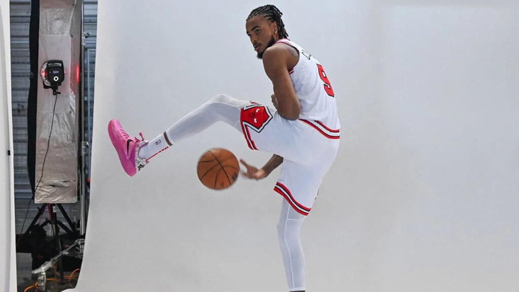 Bulls’ Tiago Splitter throws cold water on preseason Nic Claxton return - Yahoo Sports