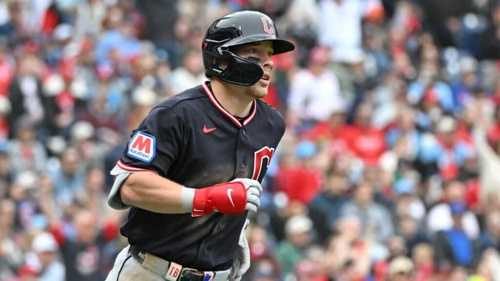 Guardians’ Travis Bazzana gives Jose Ramirez his flowers during ALDS - Yahoo Sports