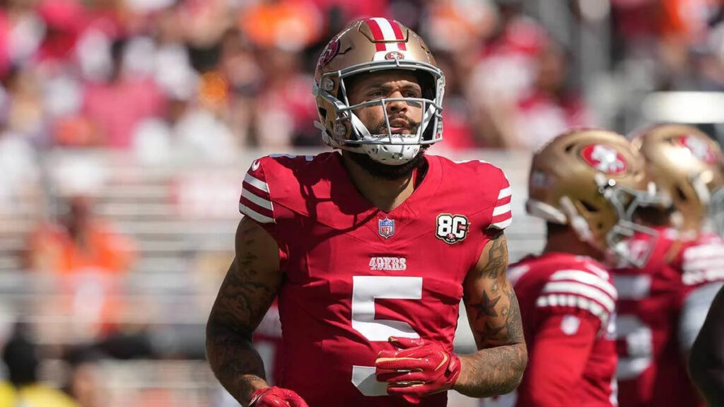 49ers’ Mike Evans makes surprising admission about Valkyries-Aces game he attended - Yahoo Sports
