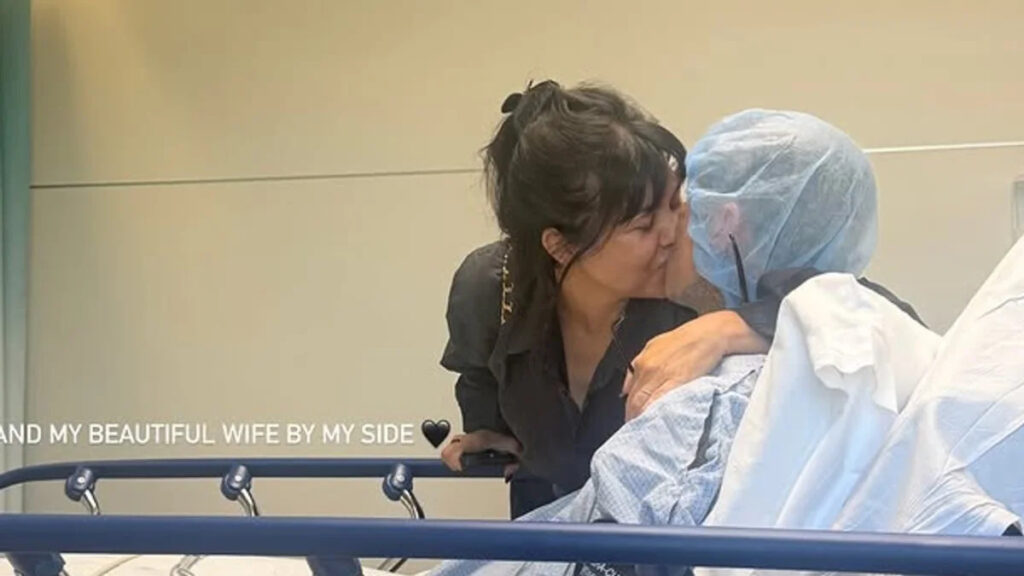 Travis Barker supported by wife Kourtney Kardashian following hospitalisation - Yahoo