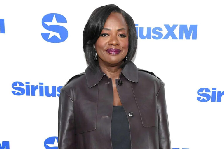 Viola Davis opens up about her ‘debilitating’ and ‘unusual case’ of shingles - Yahoo News UK