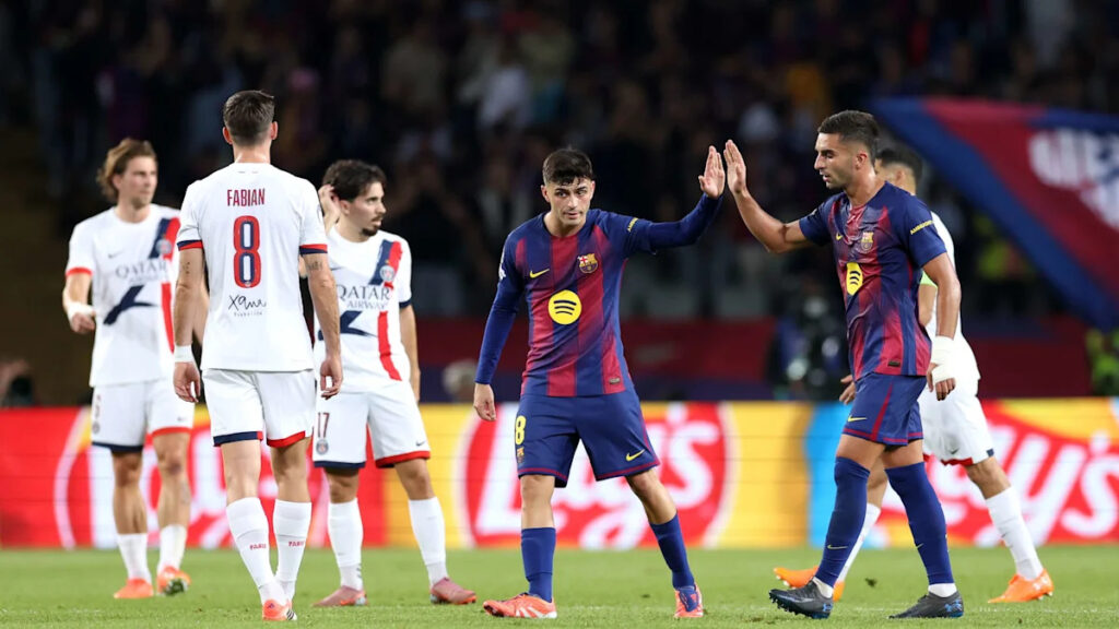 Watch: PSG star reunites with former Barcelona teammates before UCL clash - Yahoo Sports