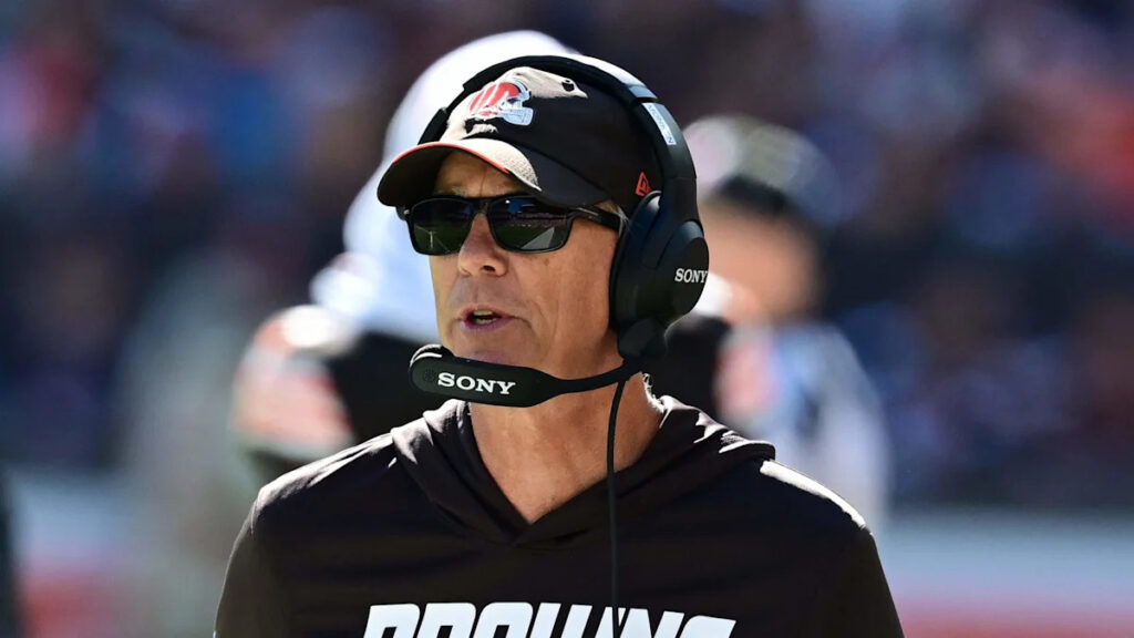 Browns Facing Hurricane Isaias Trouble in Week 5 vs. Jets - Yahoo Sports
