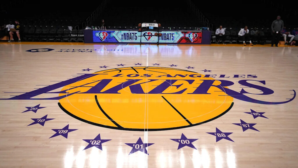 Five key Lakers players won't play on Tuesday versus the Warriors - Yahoo Sports