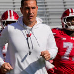 Wisconsin football arrives at the Rose Bowl for Saturday night showdown vs. UCLA - Yahoo Sports