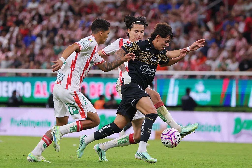 💪 Chivas beat Necaxa and snap at América's heels - Yahoo Sports