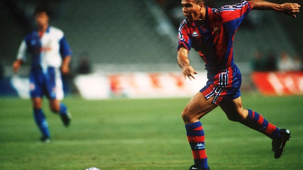 The greatest 9️⃣ ever! Ronaldo's historic Barcelona goal turns 30 - Yahoo Sports