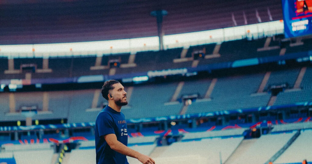🚨Confirmed XIs: a big Clásico awaits, Italy v France - Yahoo Sports