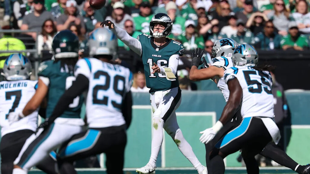 Eagles trail Panthers 10-7 as Tanner McKee sparks late TD drive - Yahoo Sports
