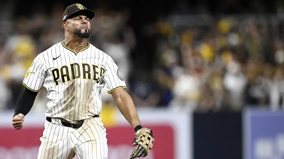 One Moment No One is Talking About From Padres Game 4 Win Against Brewers - Yahoo Sports
