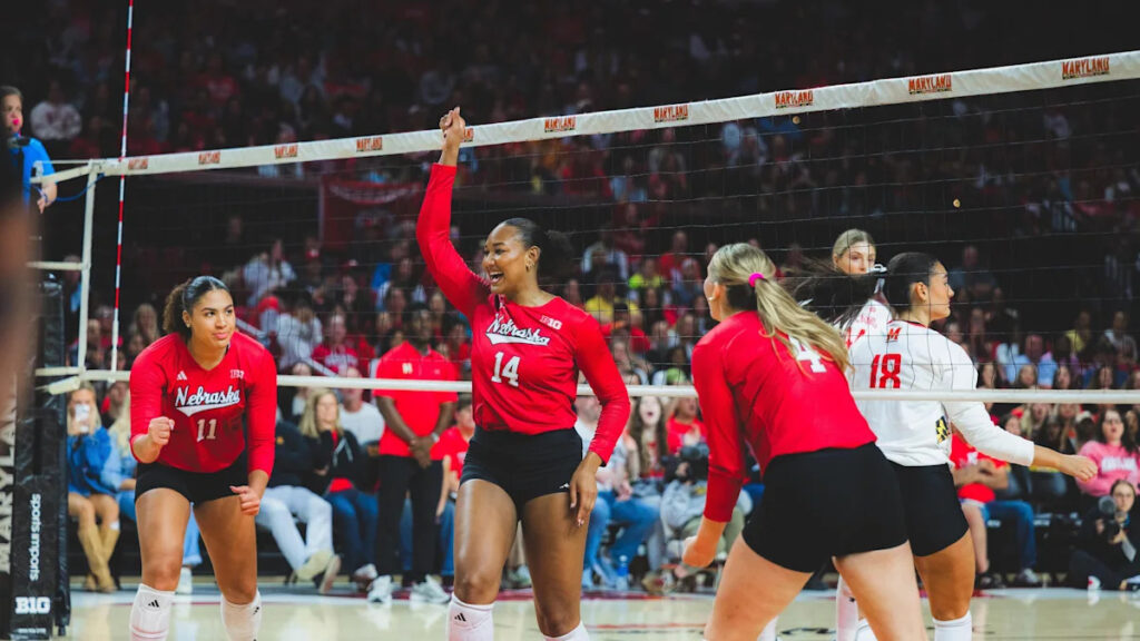 Nebraska vs Northwestern Volleyball! – Game Thread! - Yahoo Sports