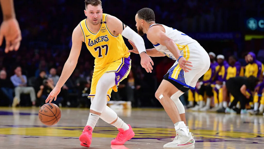 How to watch Warriors vs Lakers: NBA, live stream, TV channel - Yahoo Sports