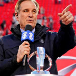 Jim Nantz Predicts What's Next For Ex-CBS Broadcast Partner Tony Romo - Yahoo Sports