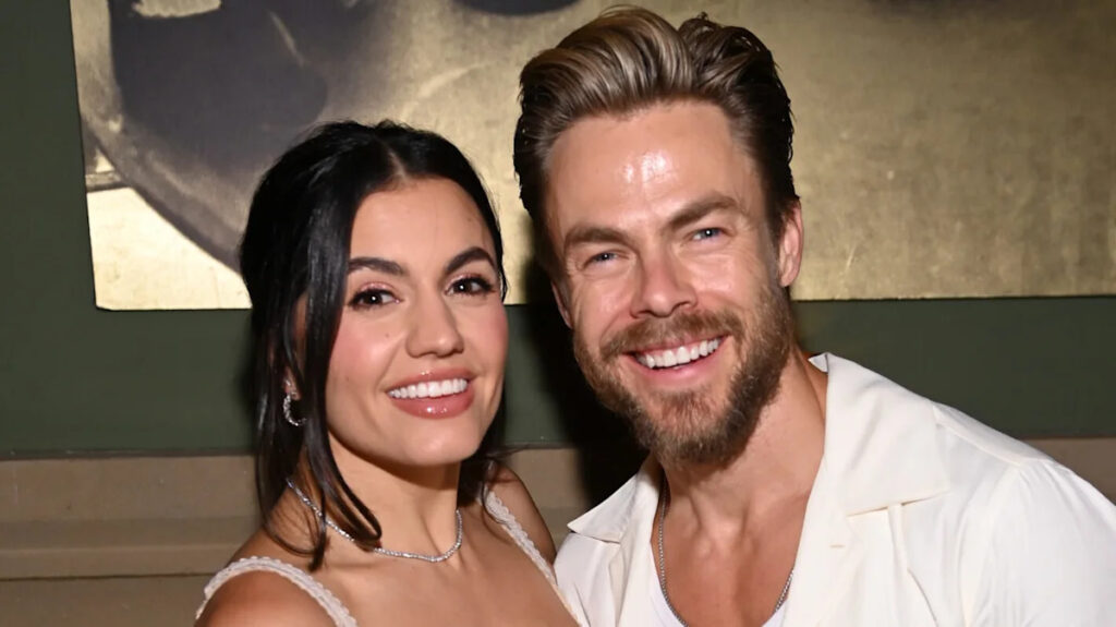 ‘DWTS’ Derek Hough Mourns Devastating Family Loss: ‘I Will Love You Forever’ - Yahoo
