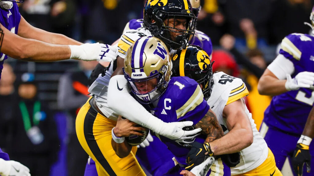 Demond Williams injury update: Latest on Washington QB exit vs Iowa - Yahoo Sports