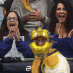 Who is Front Row Amy? Brewers superfan basks in World Series glory - Yahoo Sports