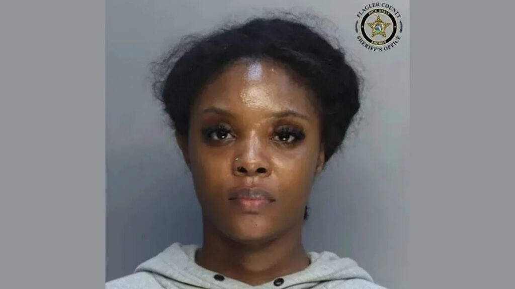 Flight Attendant Flew to Senior's Home. Family Found 'Granddaughter' Note in $25K Scam Case - Yahoo