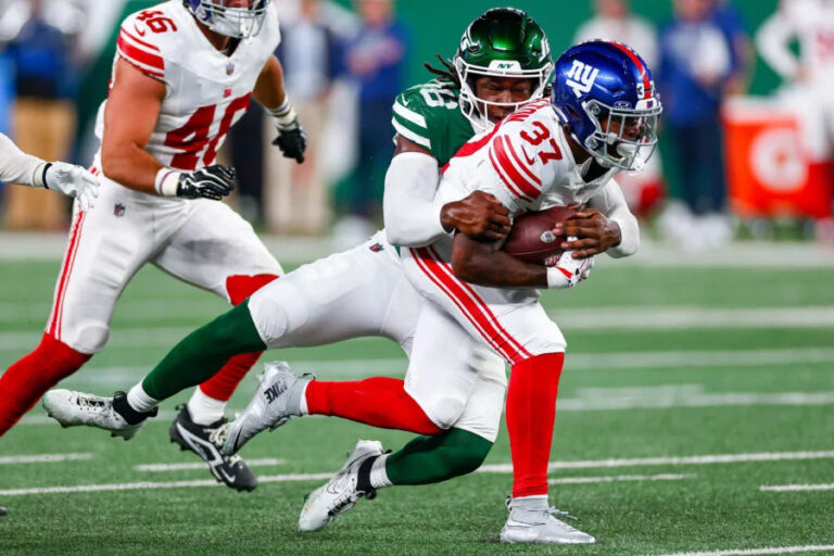 Green Bay Packers bolster running back room with Josh Jacobs return still unclear - Yahoo Sports