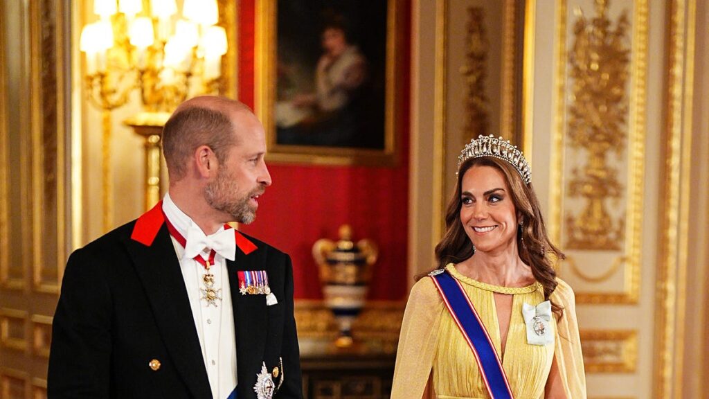 The King Stood Shoulder to Shoulder With William. Harry Wasn’t Even an Afterthought. - The Royalist | Tom Sykes | Substack