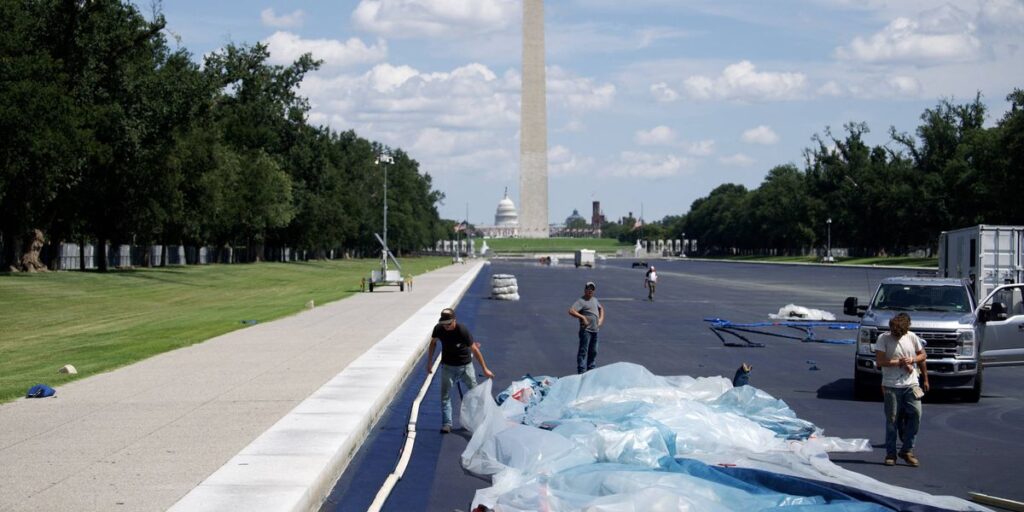 Another Trump DOJ Weaponization Ploy Implodes as Judge Permanently Ends Reflecting Pool Vandalism Case - Common Dreams