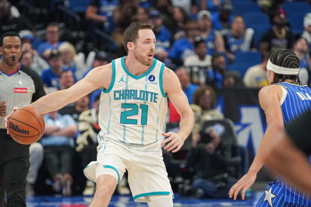 Hornets waive beloved veteran ahead of next NBA season - BasketNews.com