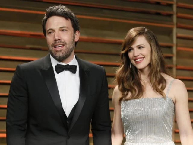 Jennifer Garner’s boyfriend reportedly uneasy about potential romantic role with Ben Affleck - The Express Tribune