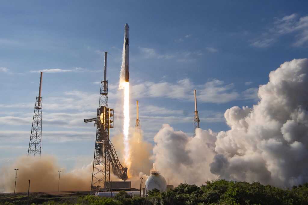 SpaceX Dragon Counts Down to Launch for Station Resupply Mission - NASA (.gov)