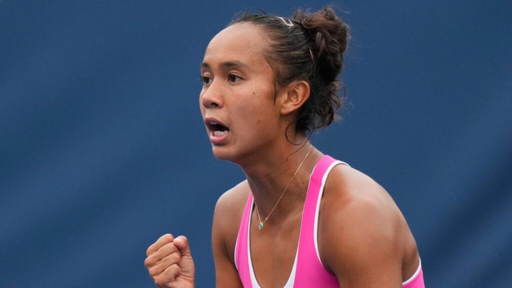 Canada's Fernandez holds off Mertens rally to advance at Japan Open - Sportsnet.ca