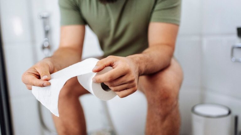 Sexually transmitted diarrhoea is on the rise and it's 'close to untreatable' - LADbible
