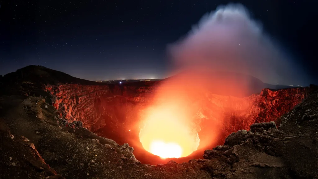 Something strange is happening beneath a volcano near 2 million people - Science Daily