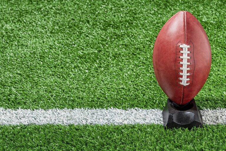 Taft football outlasts Chatsworth in West Valley League opener - Los Angeles Daily News